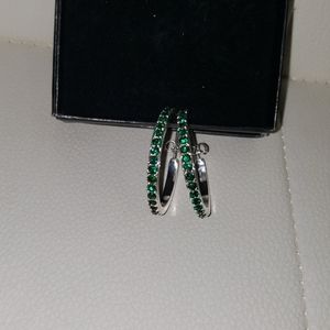 🍇2/$25 Avon earrings